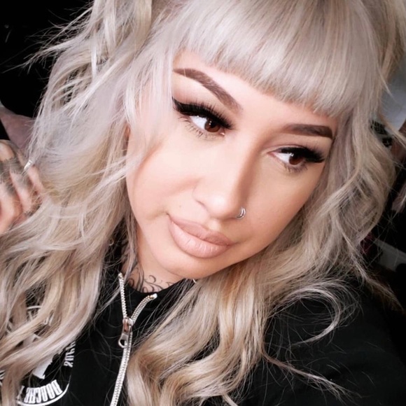 Meet your Posher, Jackie - Picture 1 of 1